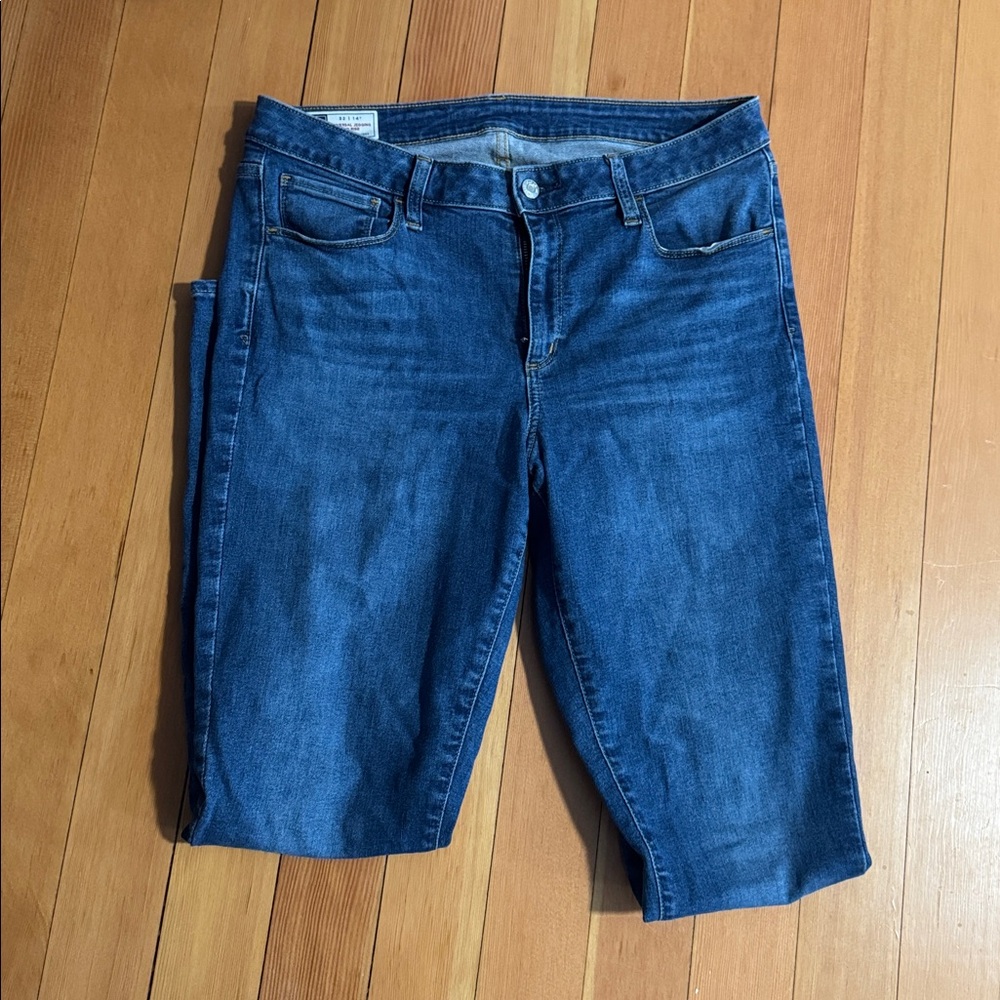 Gap Jeans - Picture 2 of 3